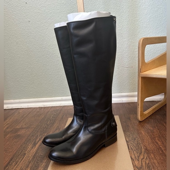 FRYE | Women's Melissa Button Back Zip - Picture 4 of 8